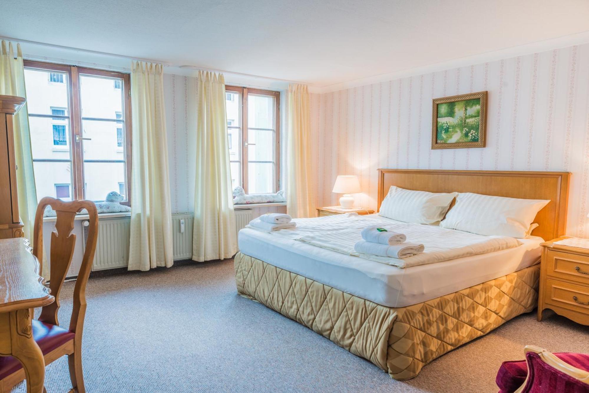 Romantisches Hotel Zur Traube Schwerin シュヴェリーン 部屋 写真