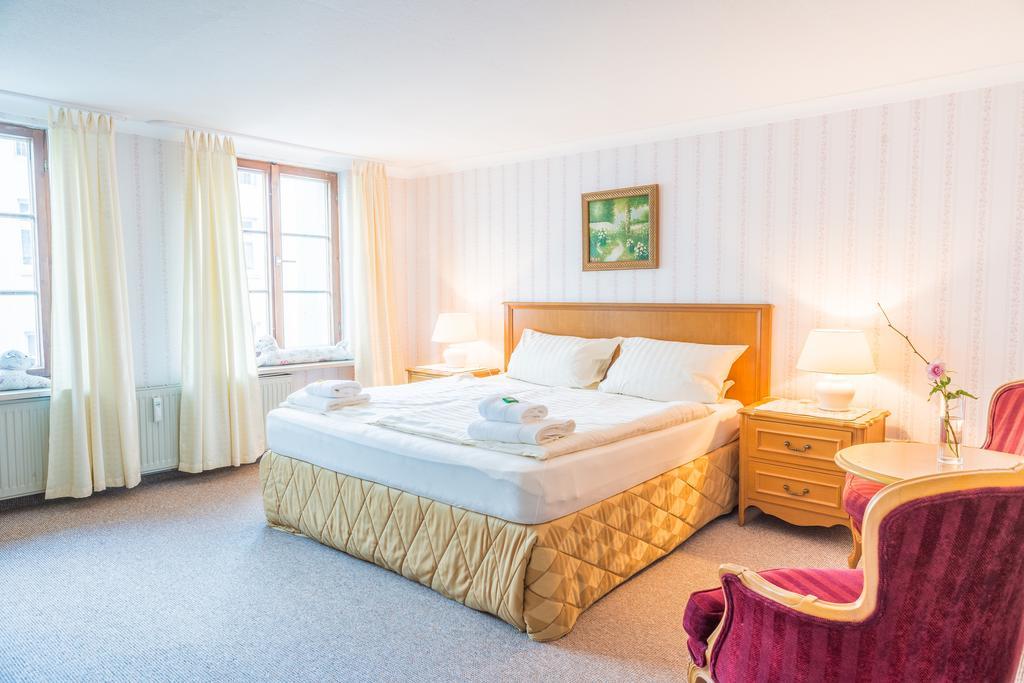 Romantisches Hotel Zur Traube Schwerin シュヴェリーン 部屋 写真