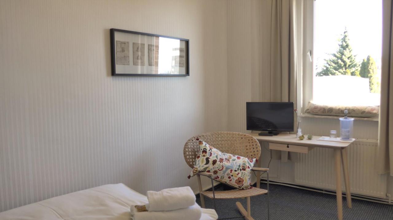 Romantisches Hotel Zur Traube Schwerin シュヴェリーン エクステリア 写真